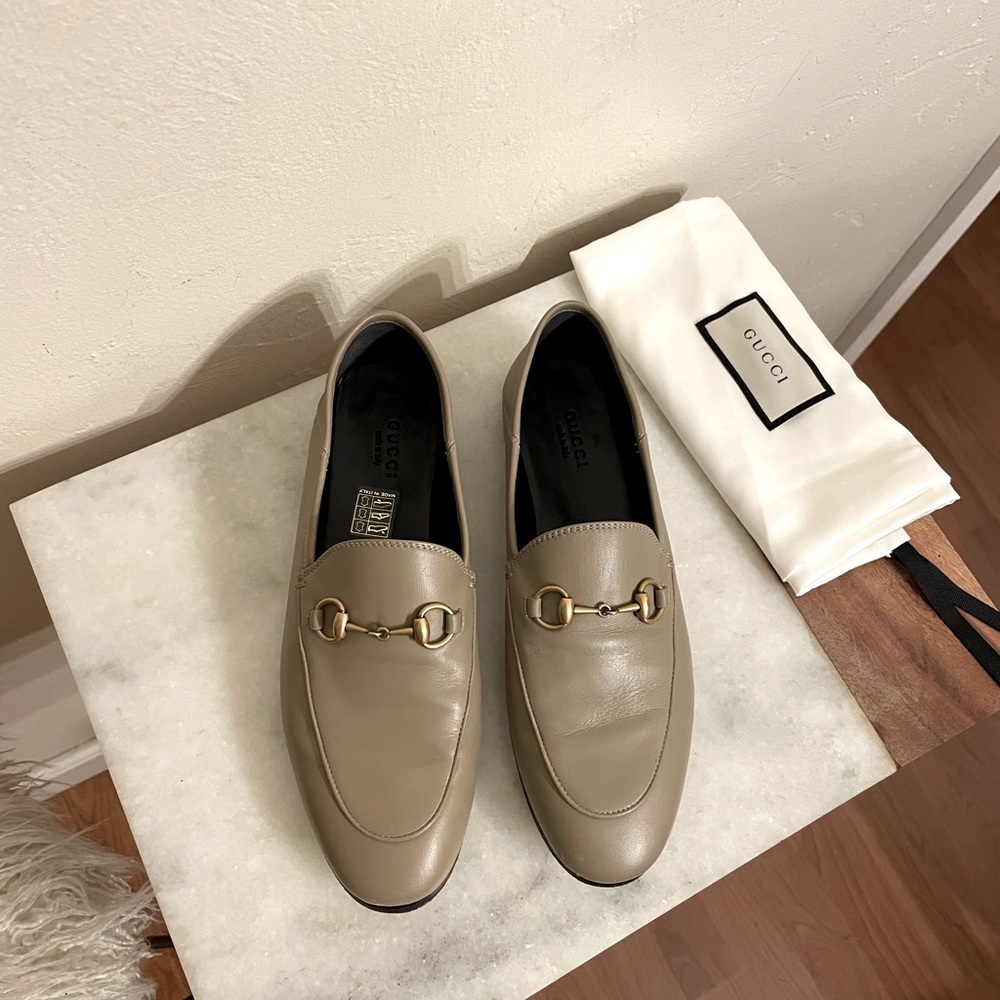 Gucci Beige Leather Loafers with Gold Hardware